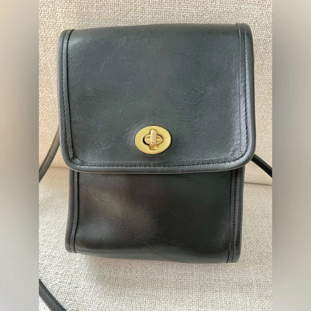 Vintage Coach Scooter Bag - Picture 2 of 11